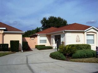 1215 Flores Ave, Lady Lake, FL 32159