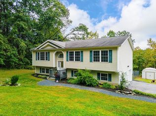 12 Blue Point Rd, Lloyd, NY 12528