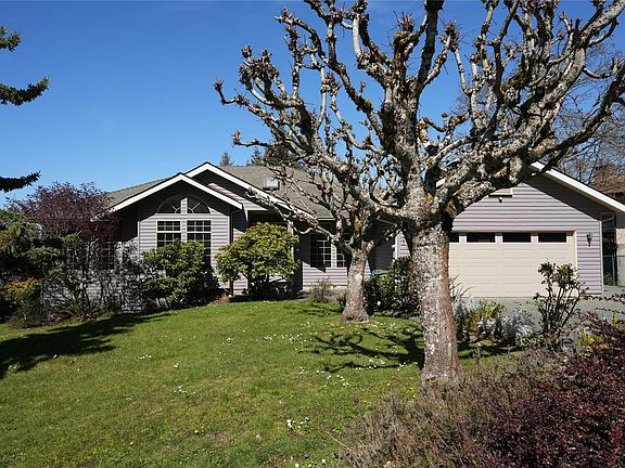 2nd image of 1471 Haida Rd