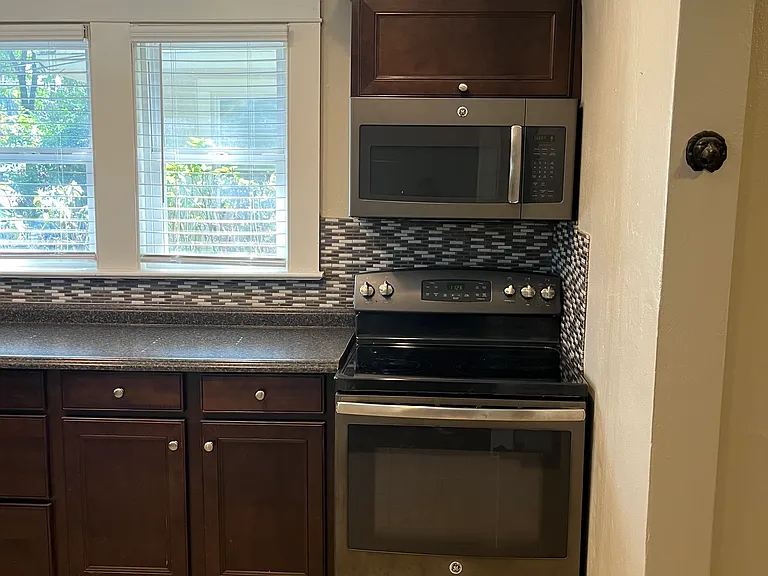 625 N Cherry St — Photo 7