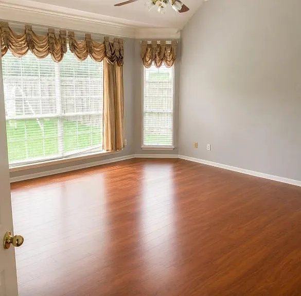 6810 Springcrest Dr — Photo 7