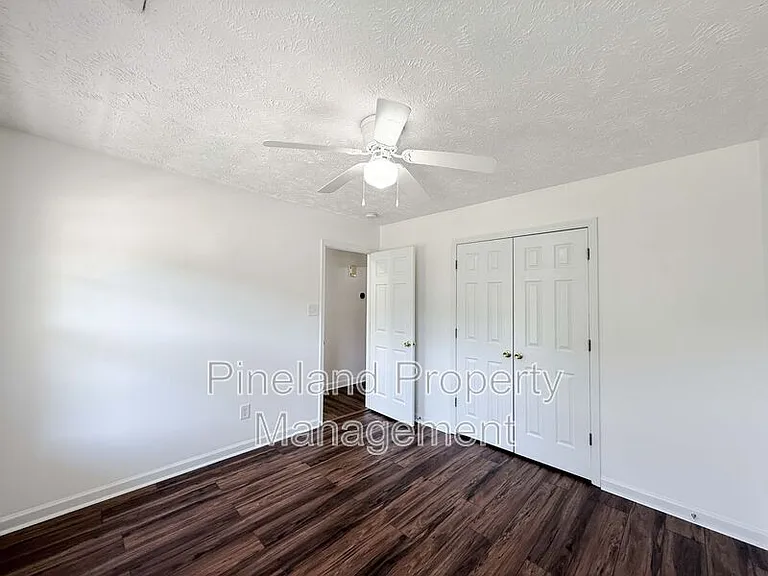 219 Woodland Dr — Photo 18
