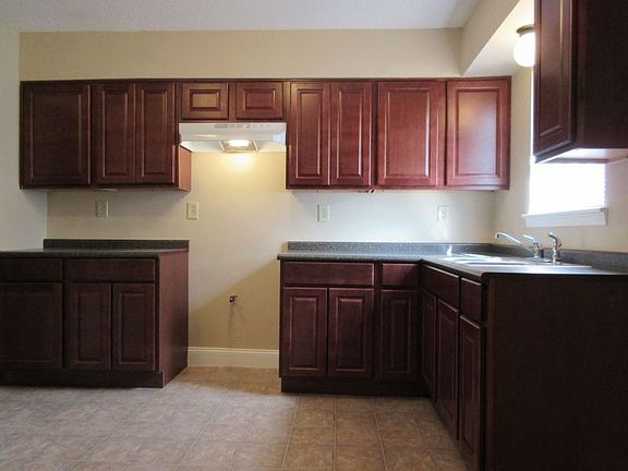 3rd image of 4274 Brookway St