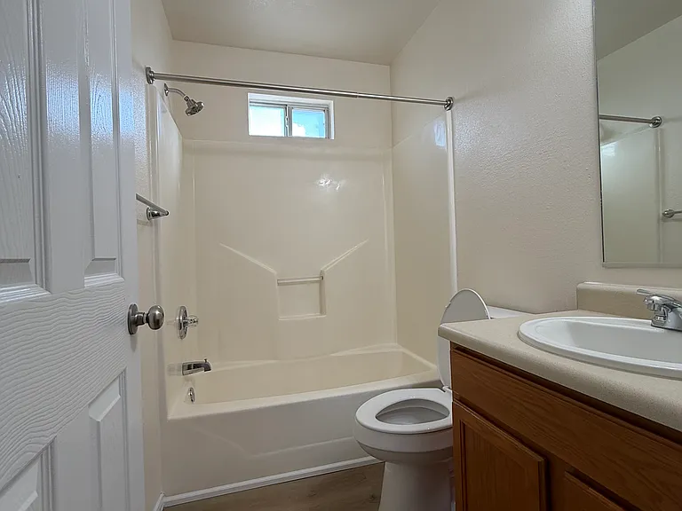 225 Desert Rose Ct #4C — Photo 9