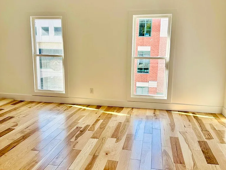 412 Main St #3 — Photo 8