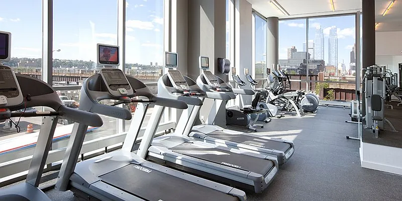 Rented by Clinton Management | media 34