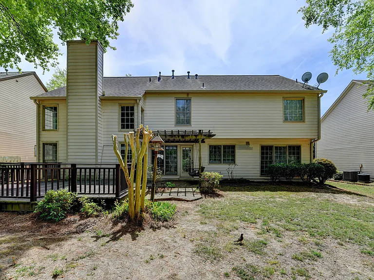 6535 Ganton Dr — Photo 41