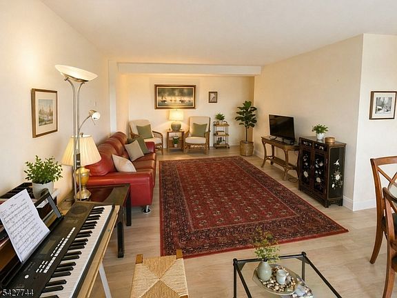 3rd image of 377 S Harrison Street 15D #15D