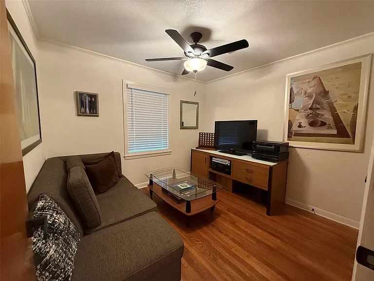 922 Hector Ave — Photo 23