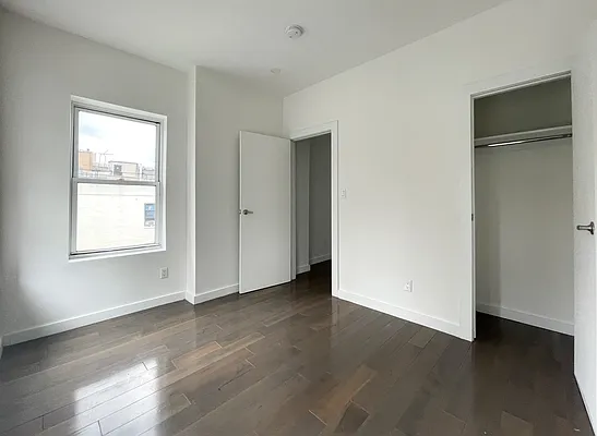 Rented by Kahen Properties | media 10