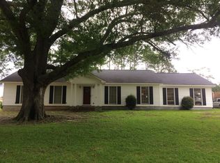 104 Hummingbird Dr, Dublin, GA 31021