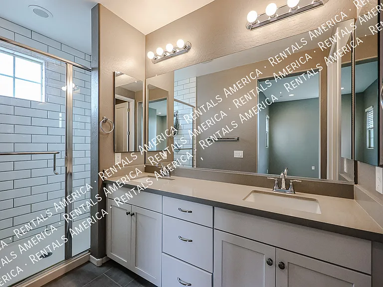 2751 S Balsam Dr — Photo 46