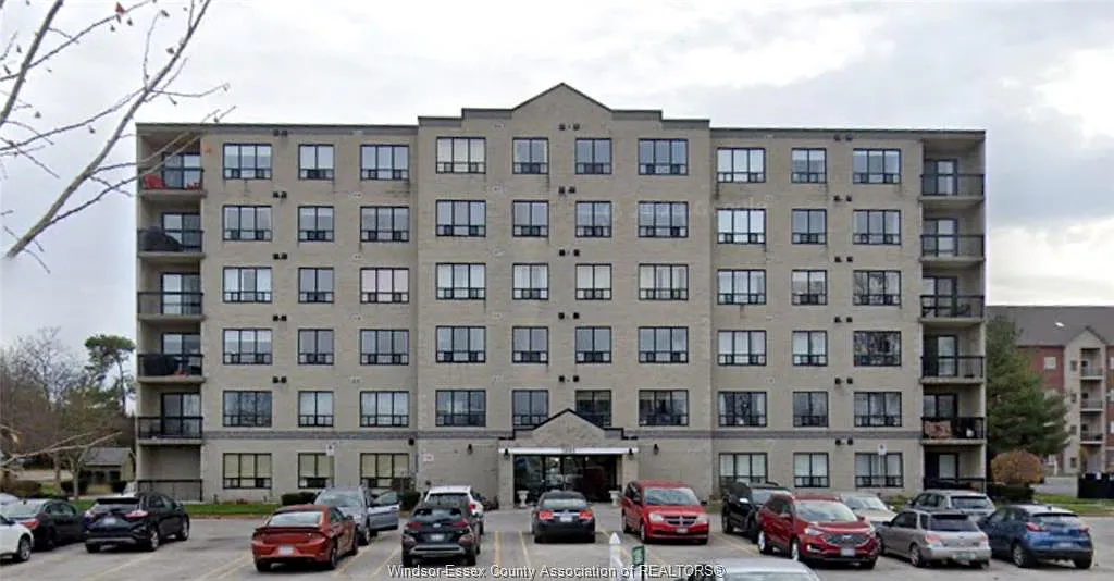 2 bed, 2.0 bath, 1200 sqft, $2,100 — Photo 1