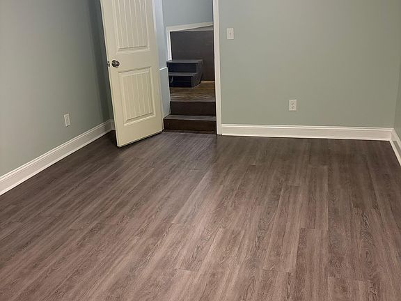 5th image of 3809 Briarcliff Dr #Basement