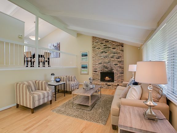 2nd image of 2508 Sheffield Cir N