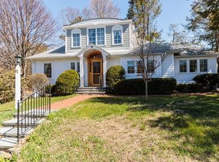 82 Dover Rd, Wellesley, MA 02482