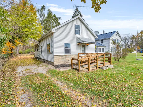 408 Grand St, Michigan Center, MI 49254