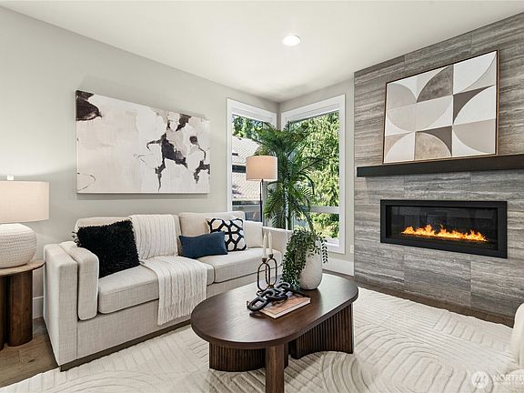 4th image of 17840 10th Avenue NW