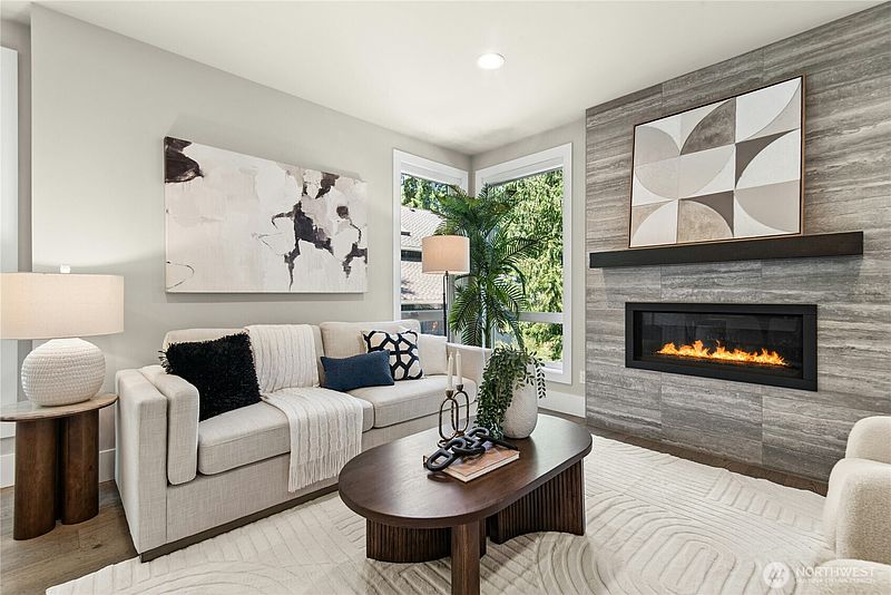 4th image of 17840 10th Avenue NW