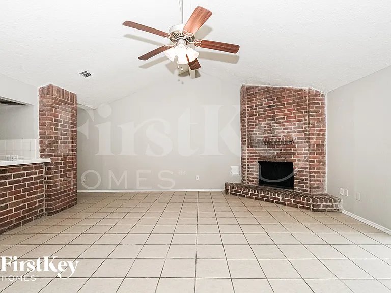 24119 Lone Elm Dr — Photo 6