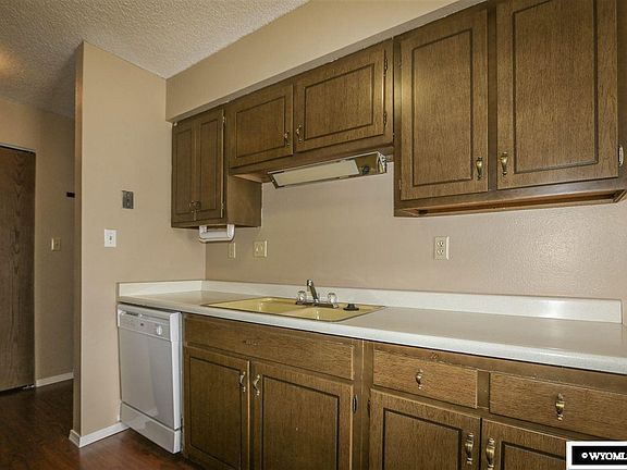 4th image of 4400 S Poplar St #212D
