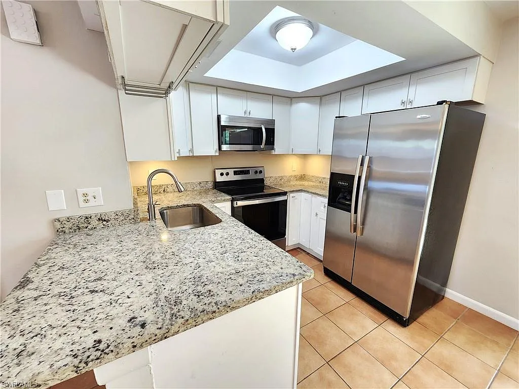 Kelly Brooke Subdivision — Photo 4