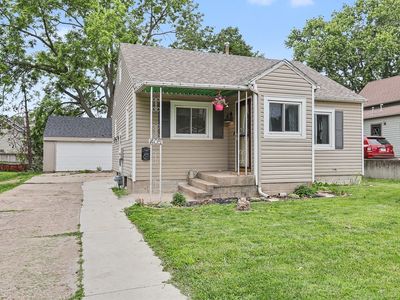 405 E 3rd St, Pella, IA, 50219