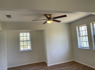 4009 Redbird Ln, Joshua, TX 76058