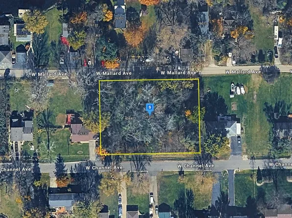26100 W Channel Ave, Antioch, IL 60002