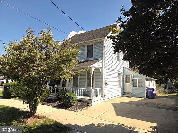 3rd image of 534 Biddle St