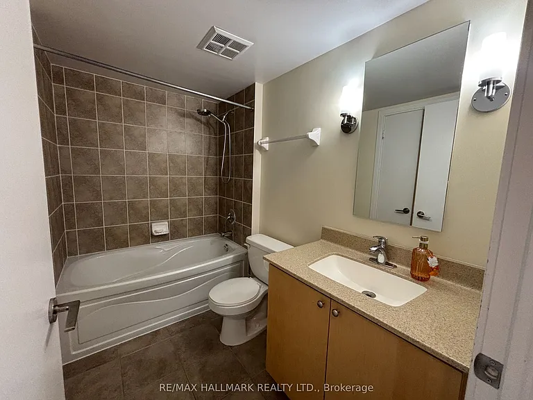 35 Viking Ln #839 — Photo 4