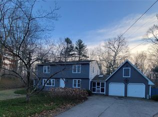 15 Highland Ter, Scituate, RI 02857