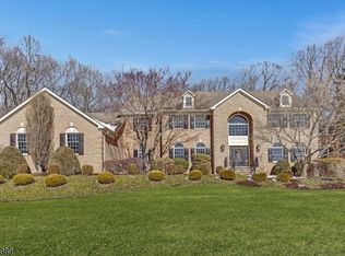 10 Coddington Ln, Califon, NJ 07830