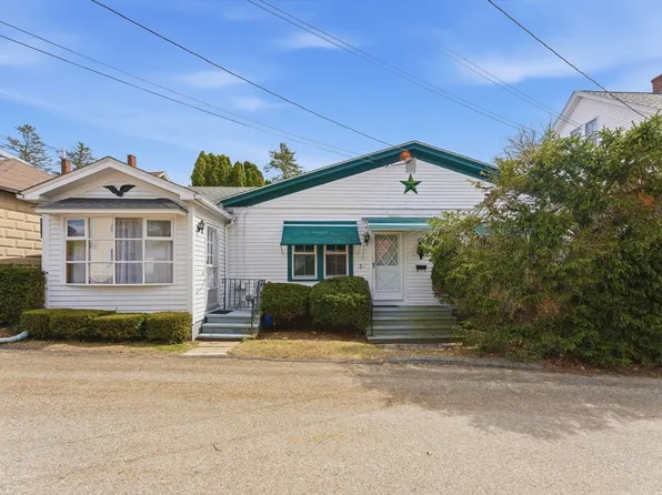 3 River St, Gilbertville, MA 01031