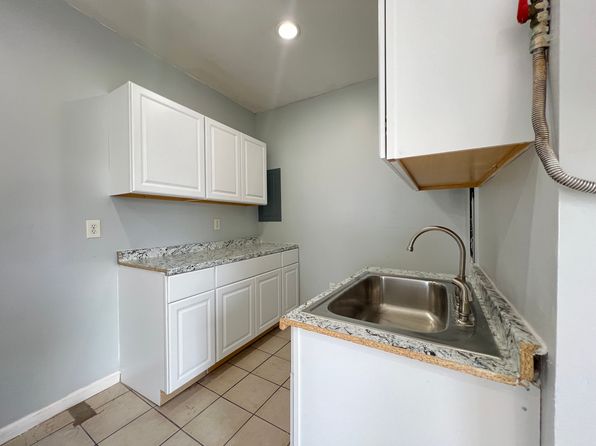 35 William St #3L
