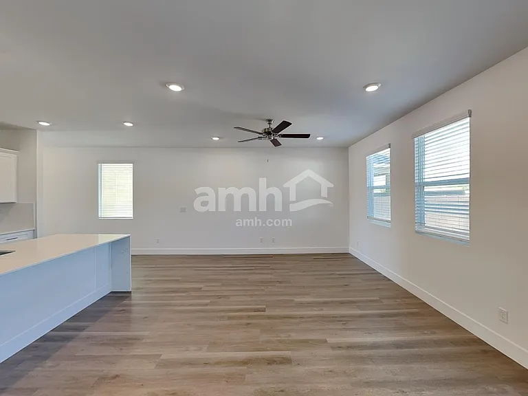 5813 Casterly Rock St — Photo 7