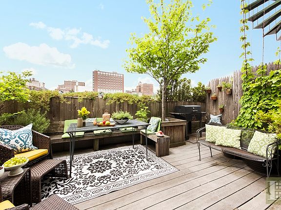 3rd image of 394 Manhattan Ave APT 5