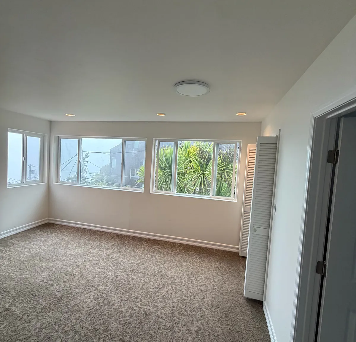 4 bed, 1930 sqft, $9,000 — Photo 3