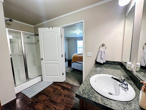 4th image of 1155 Medlock St #254