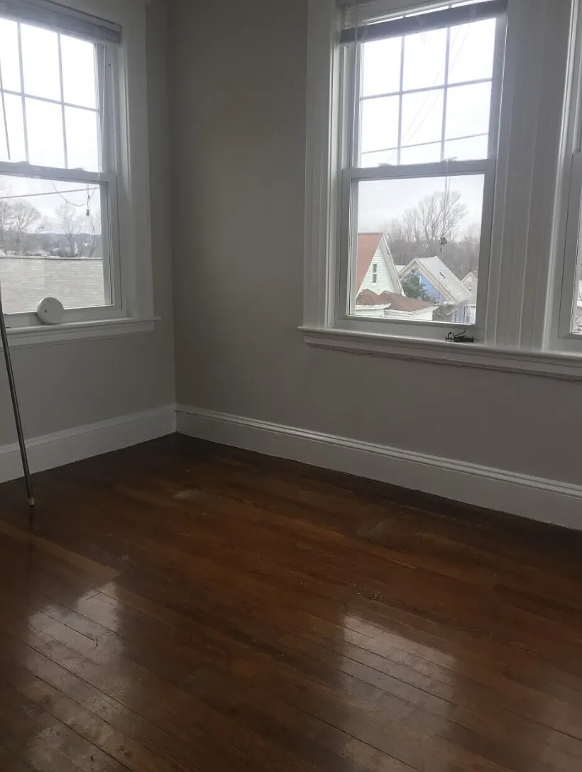 2 bed, 9999 sqft, $2,500 — Photo 4