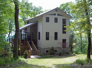 160 Wolfs Head Ct, Mars Hill, NC 28754