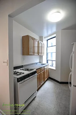 Rented by Bohemia Realty Group | media 10