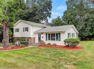 55 Taft Rd, Cumberland, RI 02864