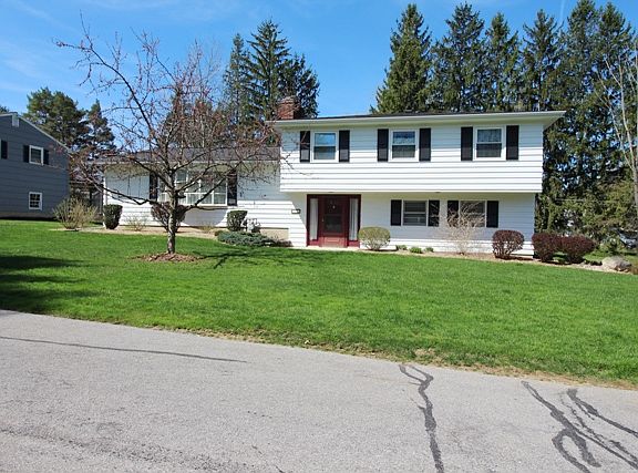 2nd image of 116 Sunset Ave