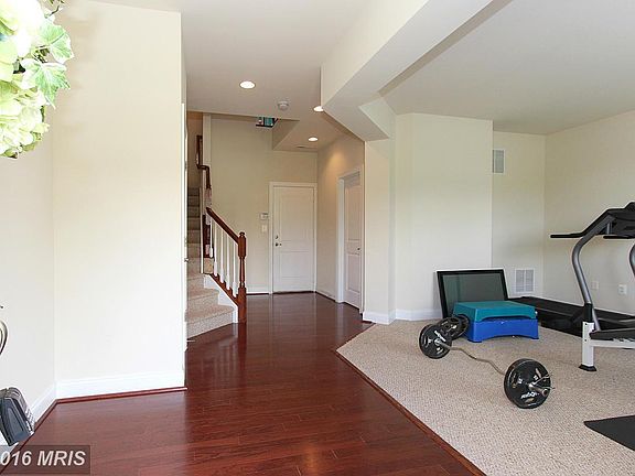 5th image of 15920 Mackenzie Manor Dr