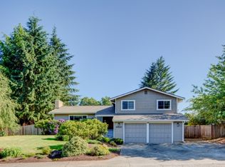 17227 NE 20th Pl, Redmond, WA 98052