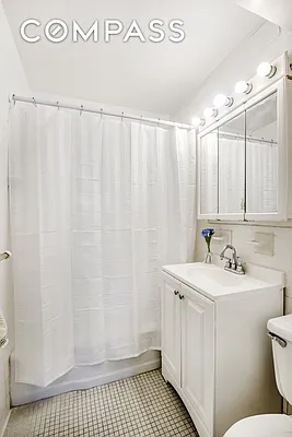 Sold by Compass | media 21