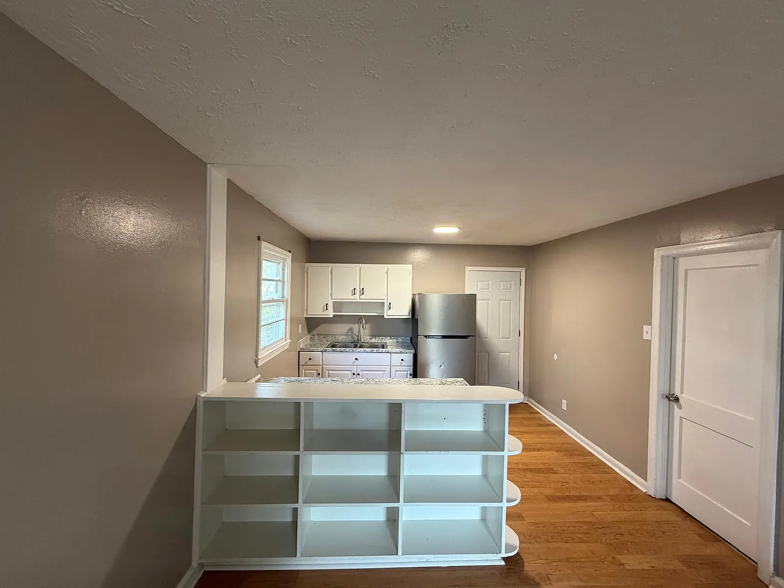 2 bed, 928 sqft, $950 — Photo 3