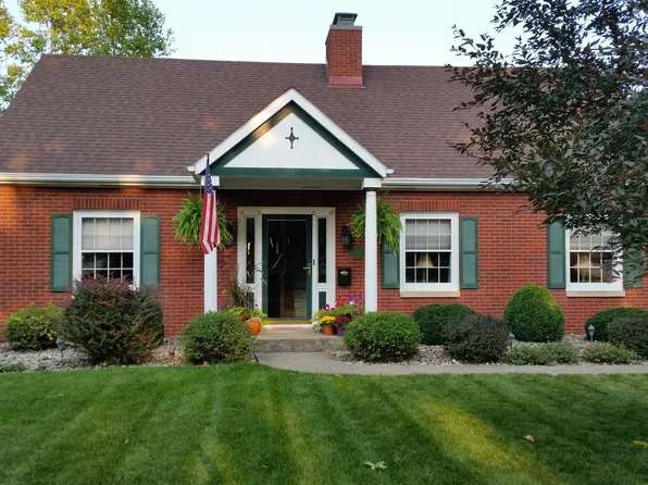 1332 N Carroll St, Carroll, IA 51401