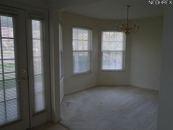 5th image of 25 Campus Ct